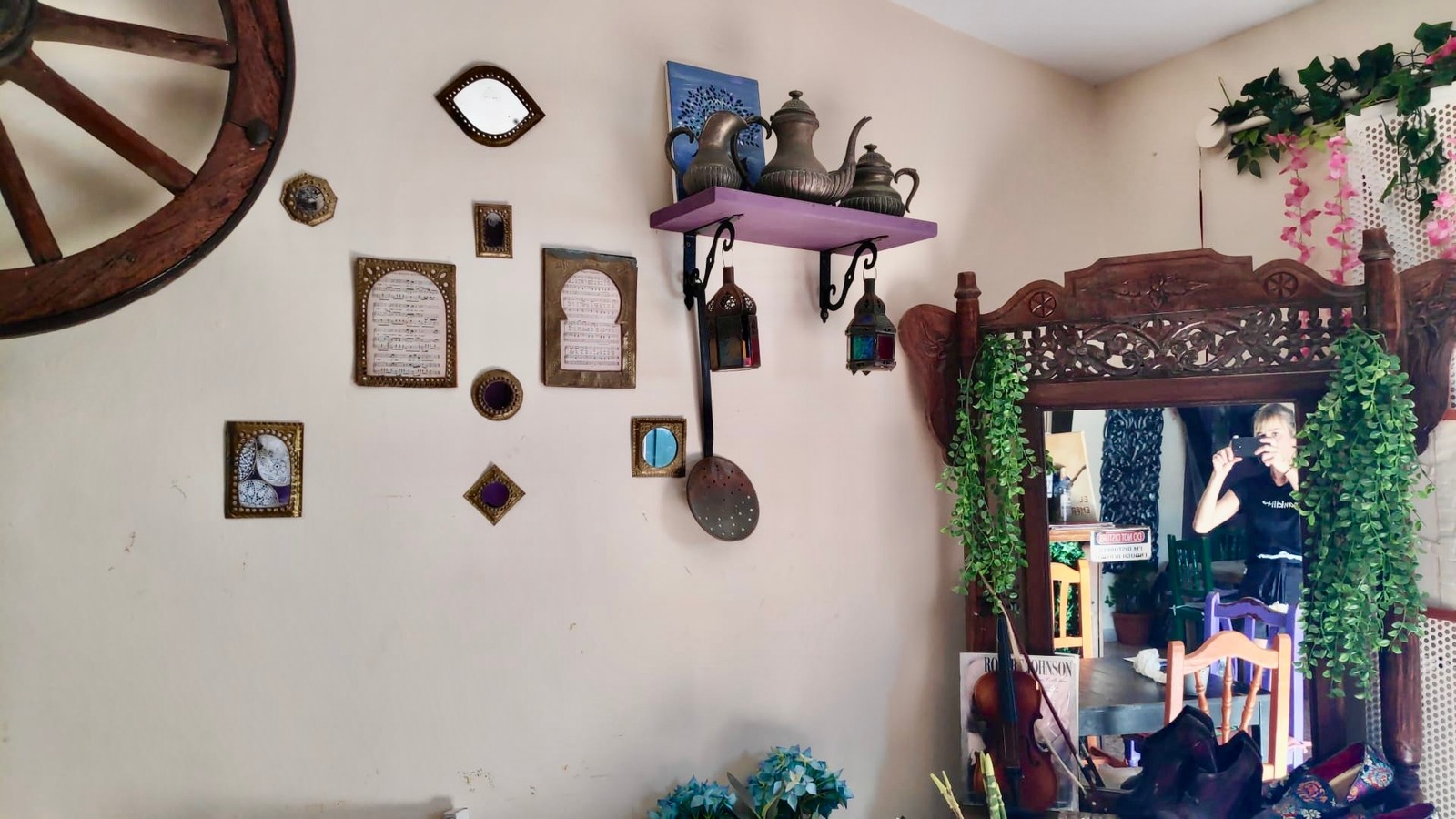 Interior de El Embrujo